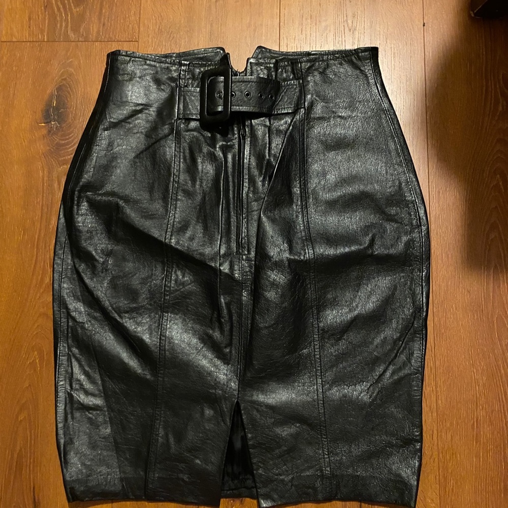 leather pencil skirt